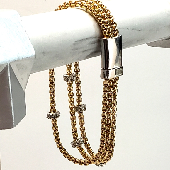 Gold and Silver tone Bracelet - Picture 3 of 7